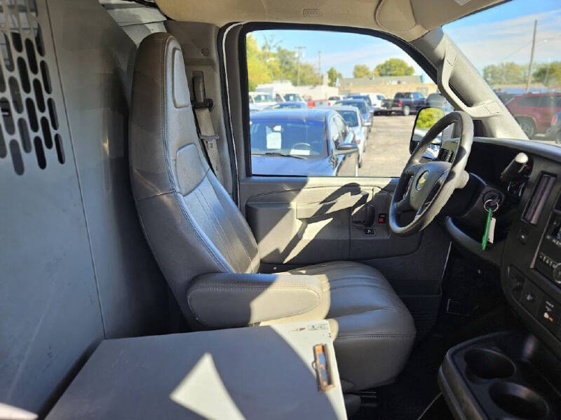 2017 Chevrolet Express 2500