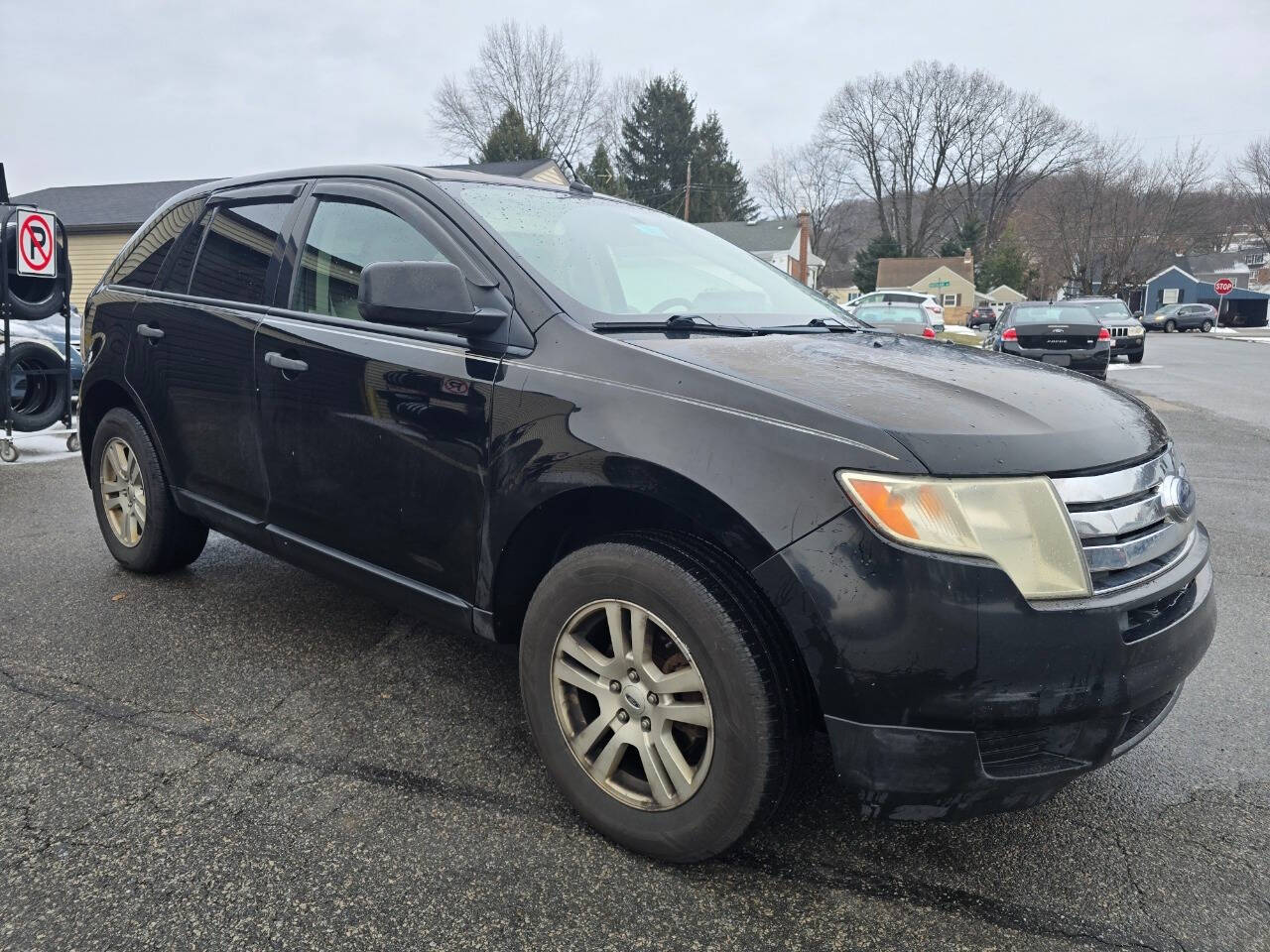 2007 Ford Edge for sale at QUEENSGATE AUTO SALES in York, PA