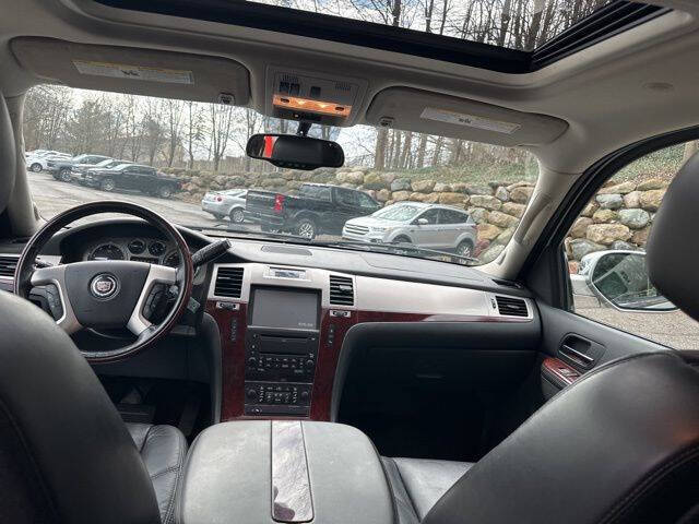 2010 Cadillac Escalade Luxury