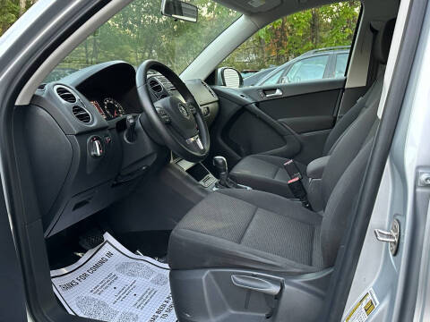 2015 Volkswagen Tiguan S