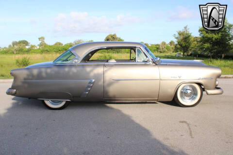 1952 Ford Crestline