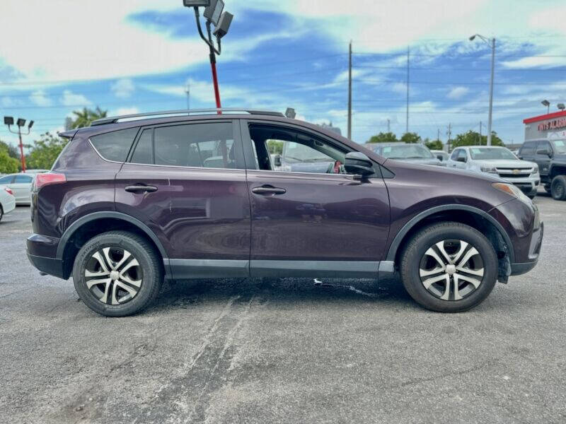 2018 TOYOTA RAV4 SUV / Crossover - $23,995