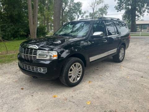 2013 Lincoln Navigator for sale at The Car Mart in Milford IN
