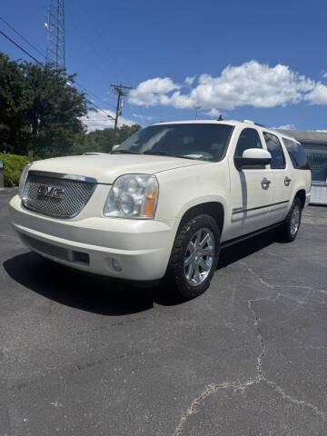 2010 GMC Yukon XL for sale at Tanglewood Auto Sales in Clemmons NC