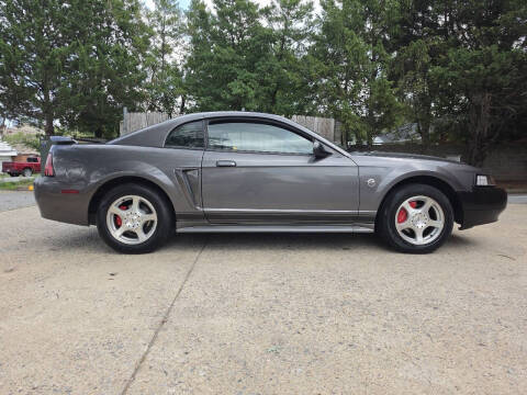 2004 Ford Mustang