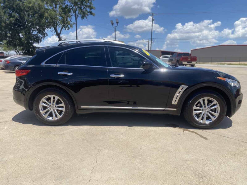 2011 Infiniti FX35