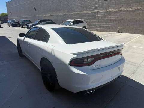 2016 Dodge Charger SE