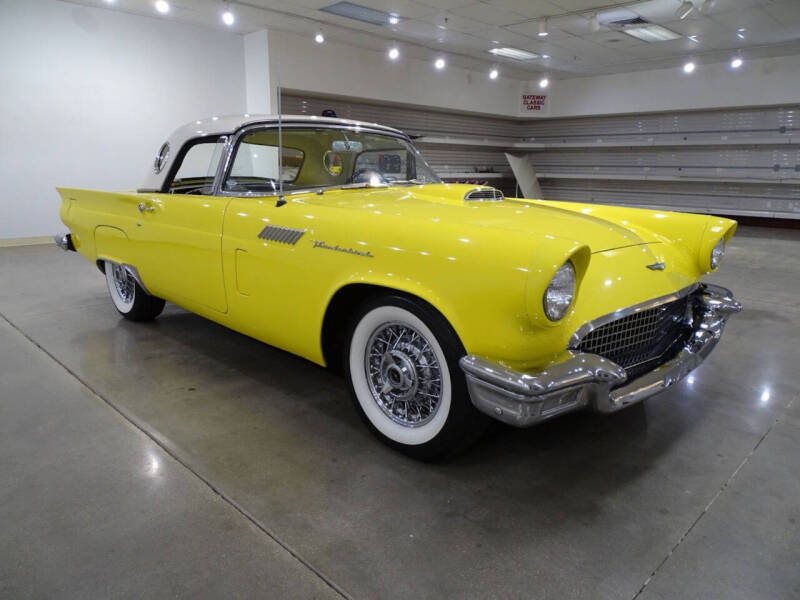 1957 Ford Thunderbird
