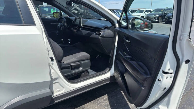 2018 Toyota C-HR XLE Premium