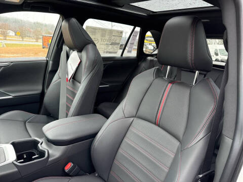 2025 Toyota RAV4 Plug-in Hybrid XSE