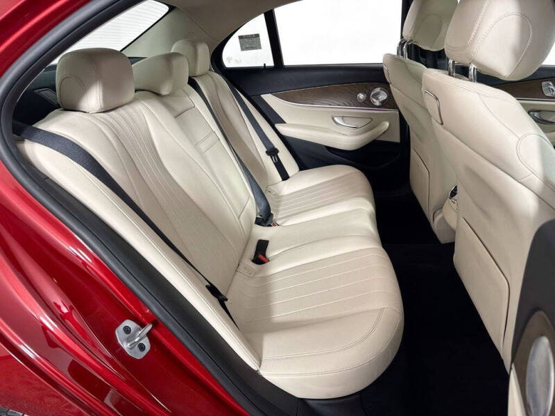 2019 Mercedes-Benz E-Class E 300