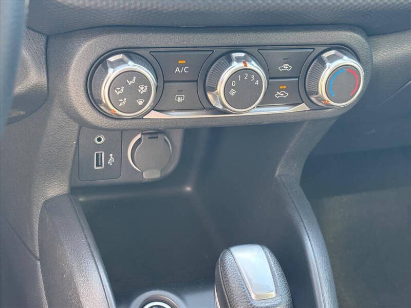 2024 Nissan Kicks S
