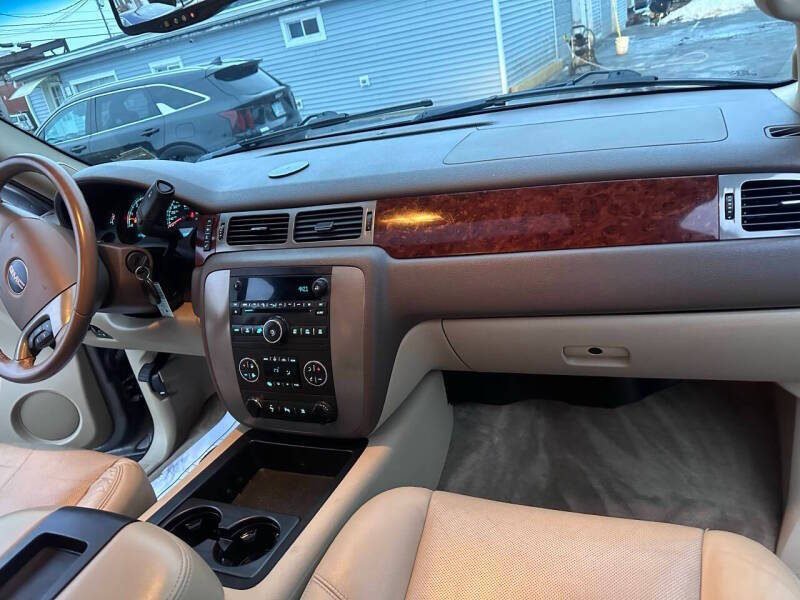 2011 GMC Yukon SLT