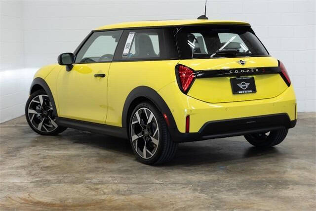 2025 MINI Hardtop 2 Door Cooper S Signature Trim