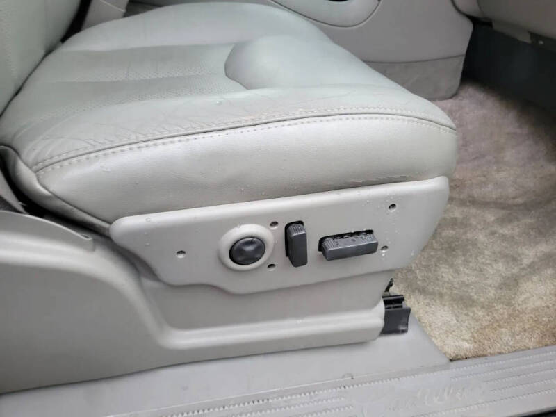 2003 Cadillac Escalade