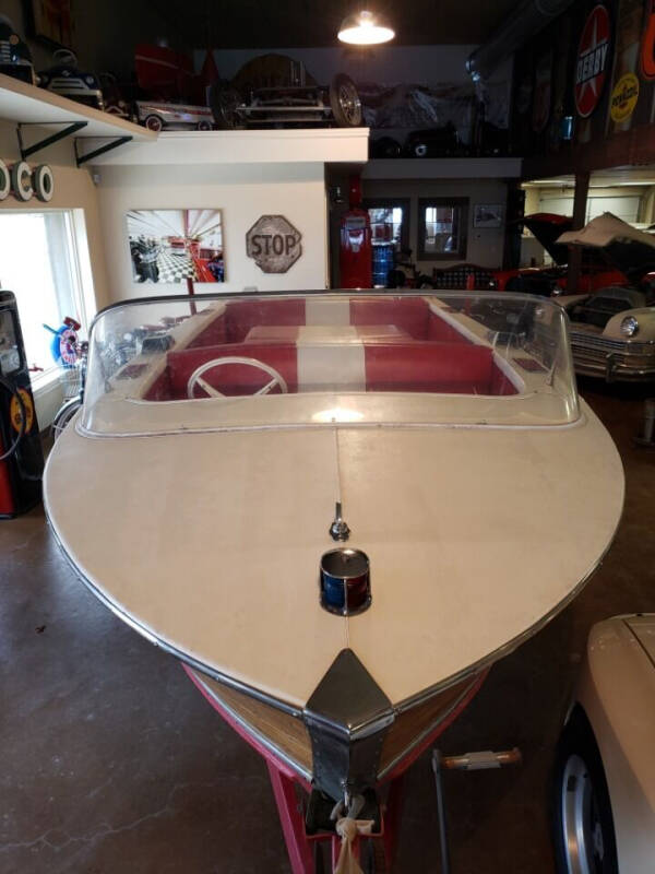 1968 Century Boats Resorter