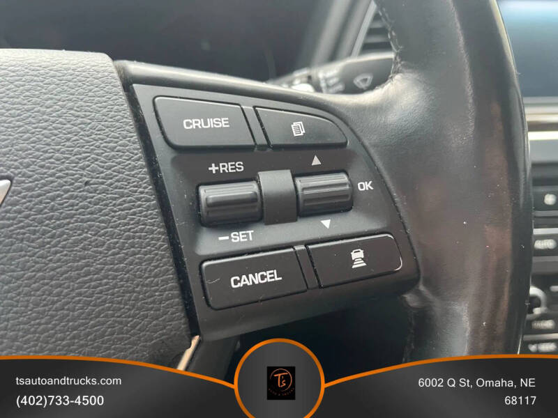 2015 Hyundai Genesis