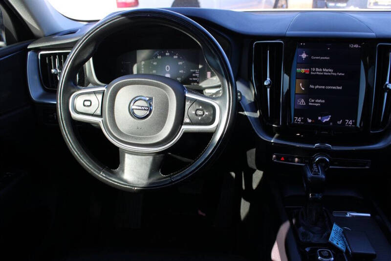 2019 Volvo XC60 T6 Momentum