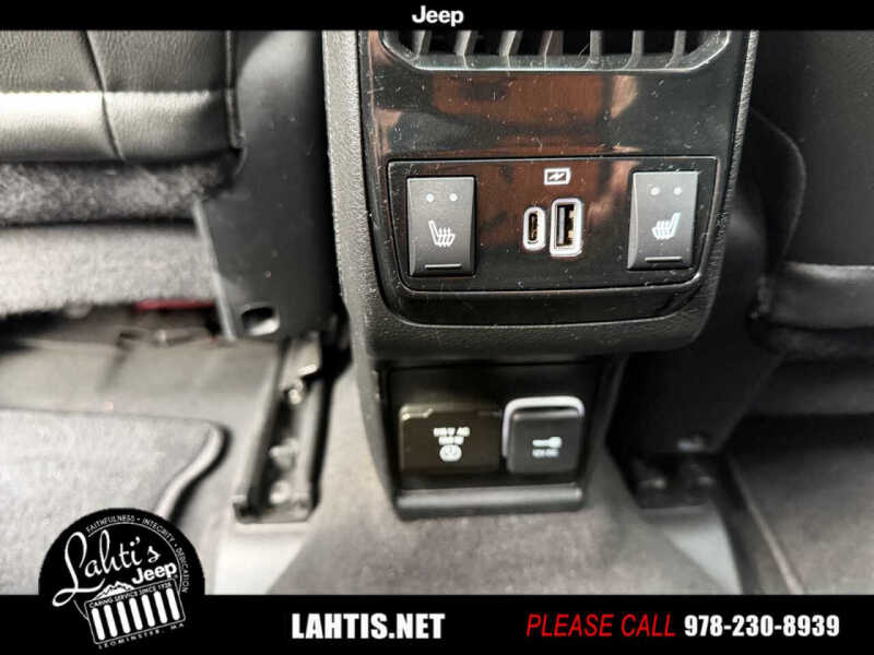 2022 Jeep Compass (Red) Edition