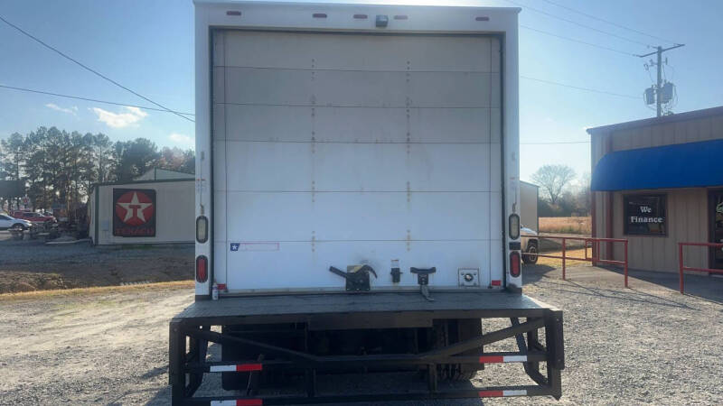 2012 Freightliner M2 106