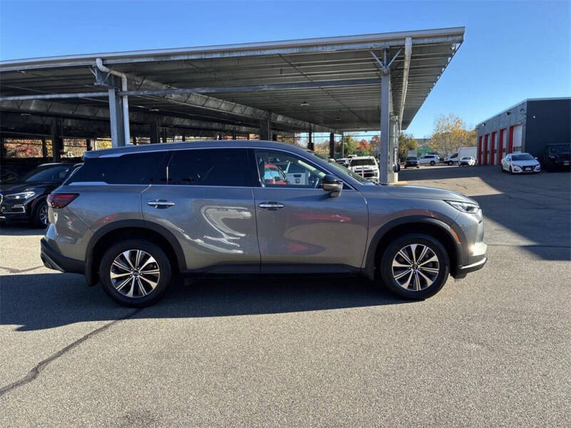 2022 Infiniti QX60 Pure