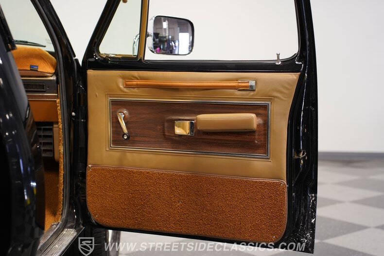 1977 Dodge D100 Pickup