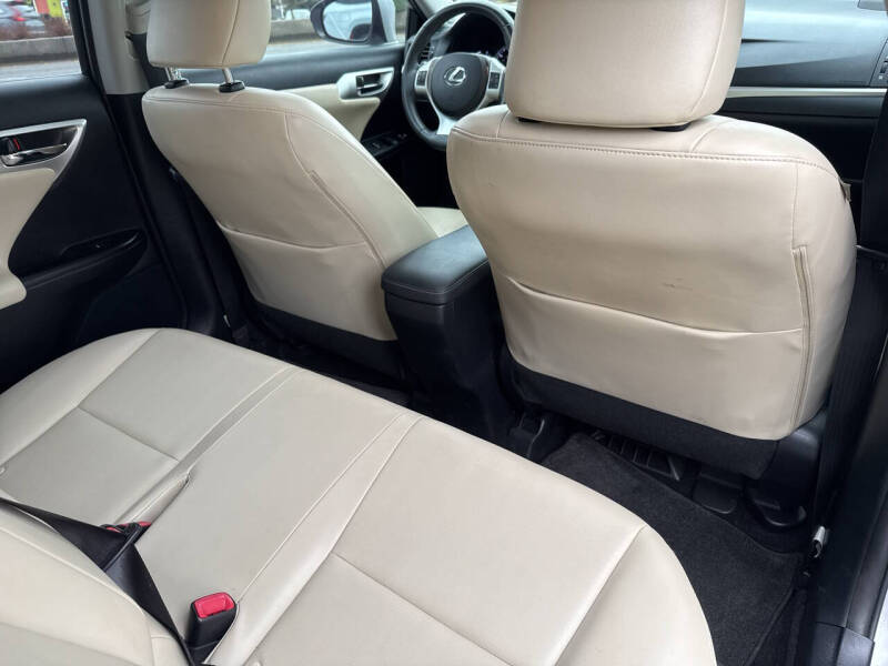 2011 Lexus CT 200h Premium