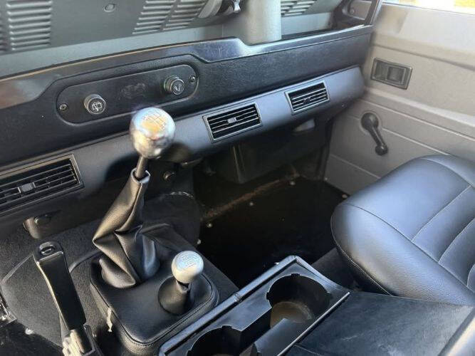 1992 Land Rover Defender