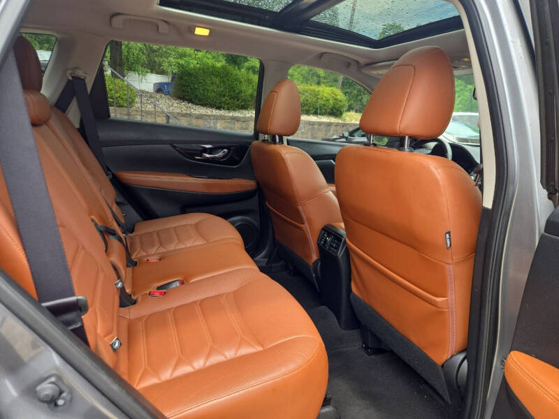 2017 Nissan Rogue SL