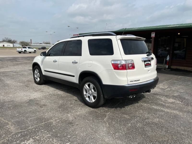 2009 GMC Acadia for sale at BEST BUY AUTO SALES LLC in Ardmore OK