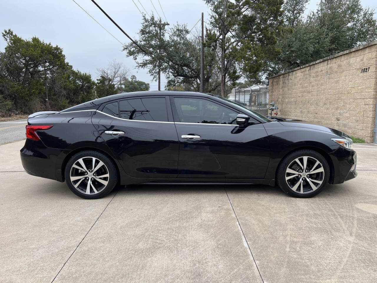 Used Car 2017 Nissan Maxima  3.5 Sl 4dr Sedan For Sale Under $10,000 In Austin, Texas