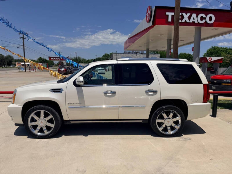 2012 Cadillac Escalade Luxury