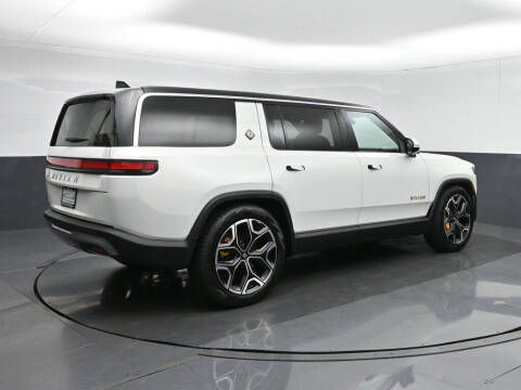 2023 Rivian R1S Launch Edition