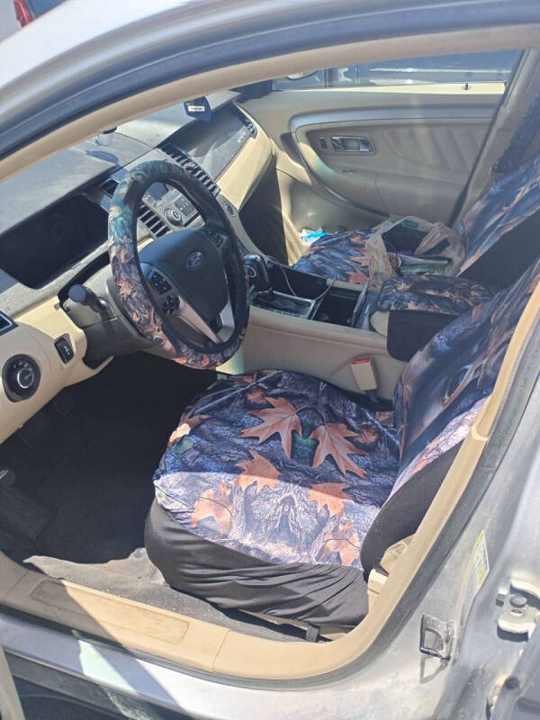 2016 Ford Taurus SEL