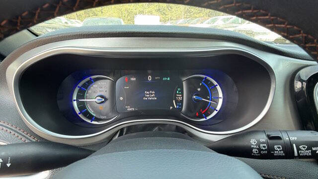 2025 Chrysler Pacifica Plug-In Hybrid Pinnacle