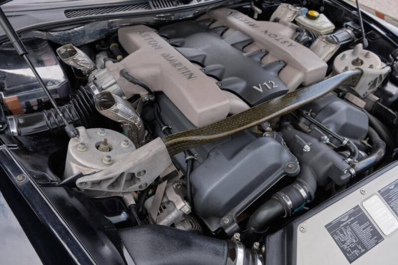 2003 Aston Martin V12 Vanquish