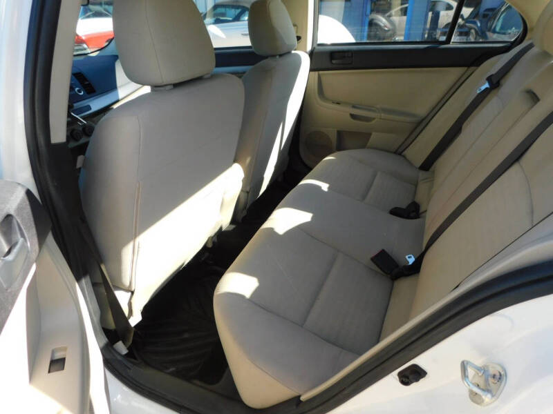 2013 Mitsubishi Lancer ES