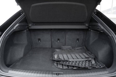 2020 Audi Q3 quattro Premium 45 TFSI