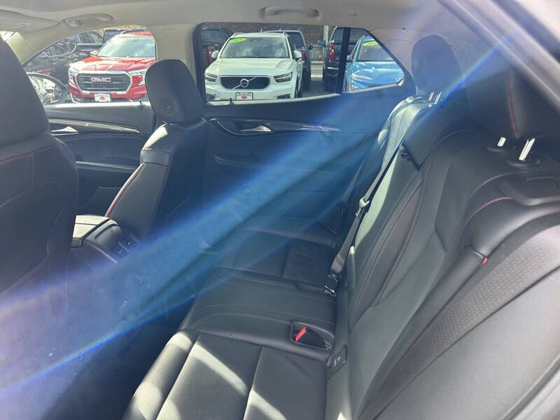 2022 Buick Envision Essence