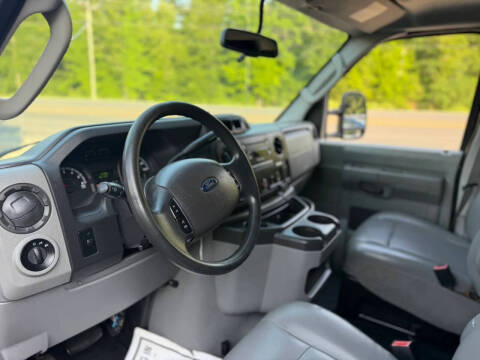 2014 Ford E-Series E-150