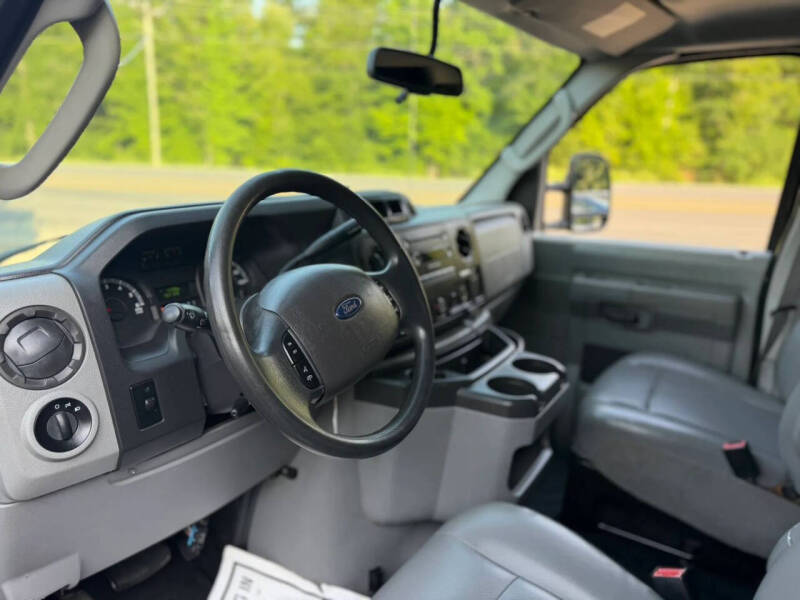 2014 Ford E-Series E-150