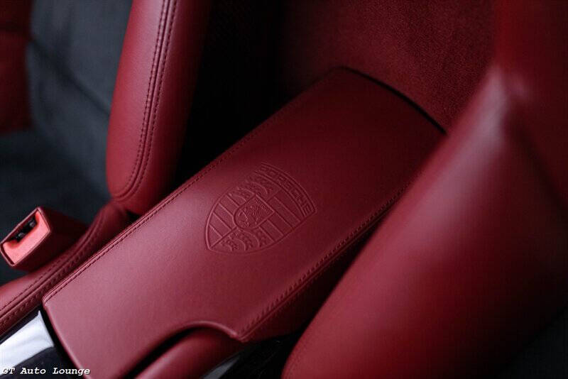 2012 Porsche Cayman R
