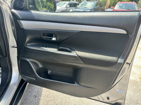 2018 Mitsubishi Outlander SE