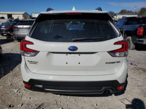 2023 Subaru Forester Premium