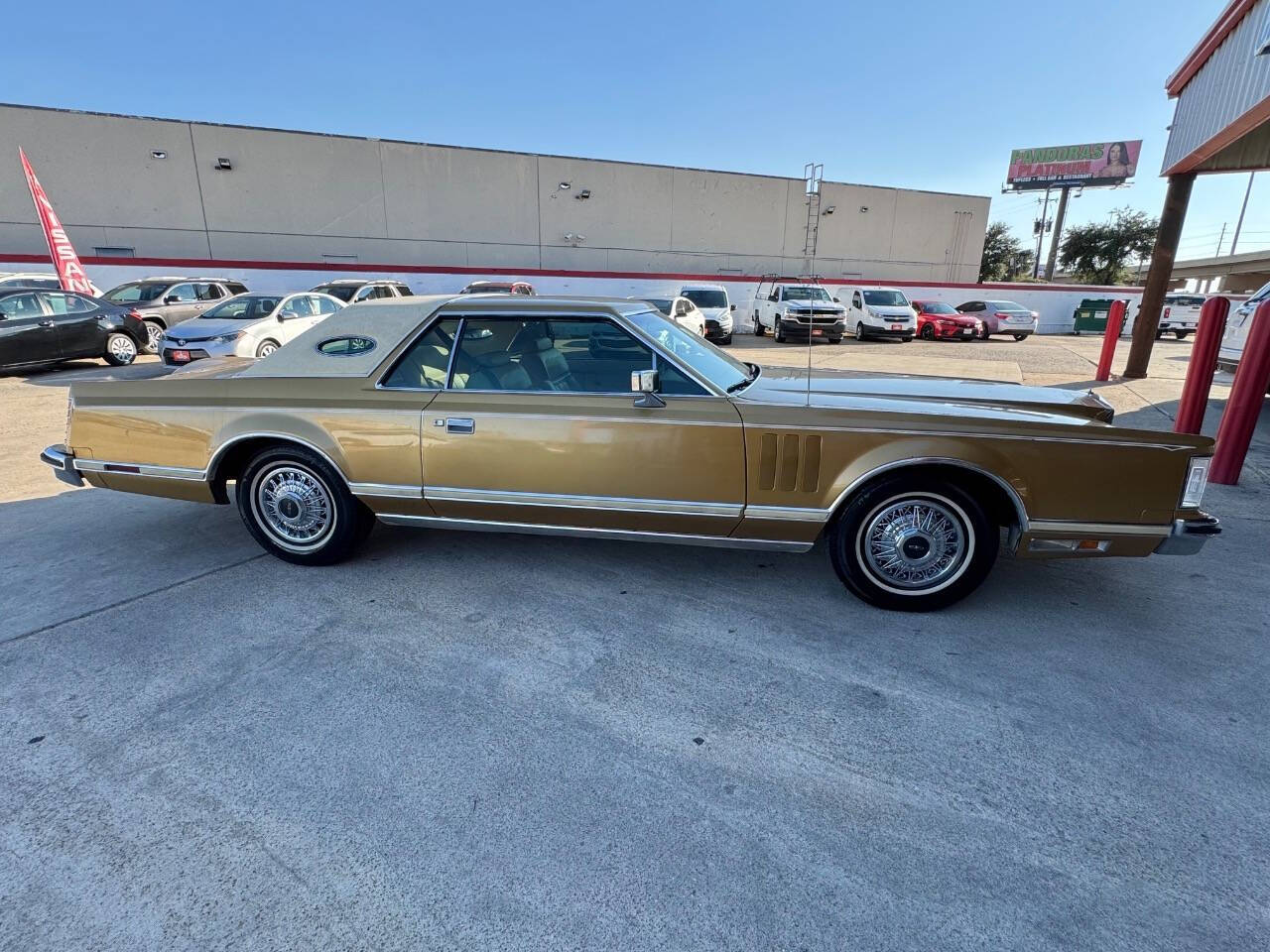 1978 Lincoln Continental Mark V for sale at CashCarsDallas.com in Dallas, TX