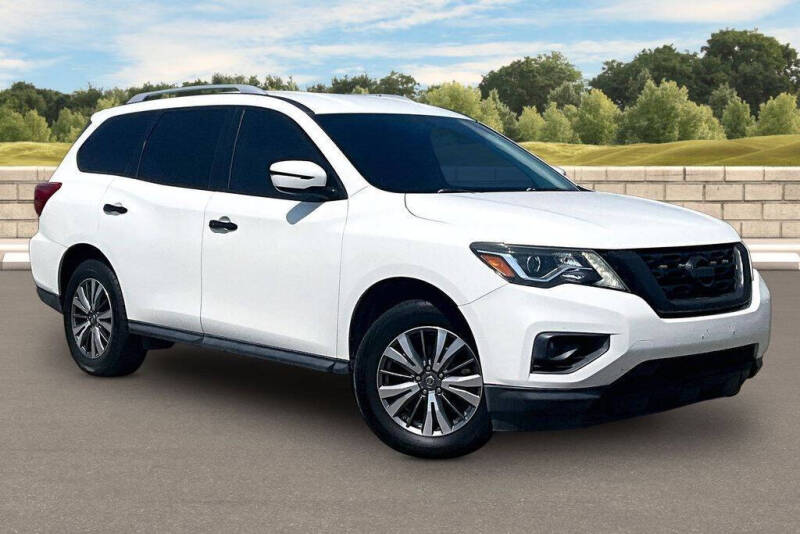 2018 Nissan Pathfinder SV