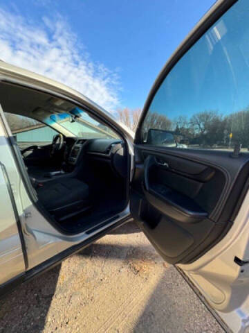 2015 GMC Acadia SLE-2