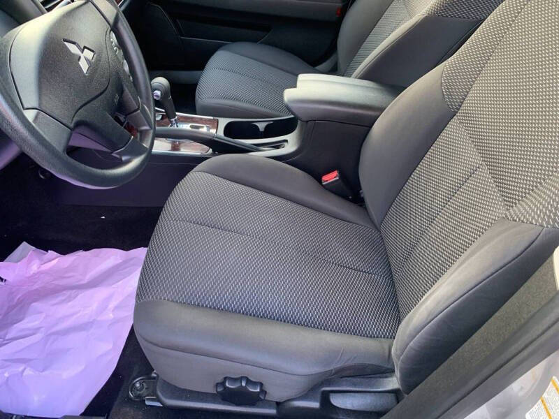 2012 Mitsubishi Galant ES