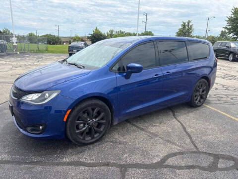 2020 Chrysler Pacifica Touring