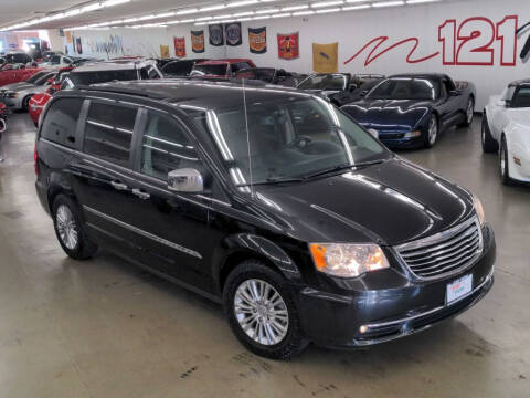 2015 Chrysler Town and Country for sale at Car Now in Mount Zion IL